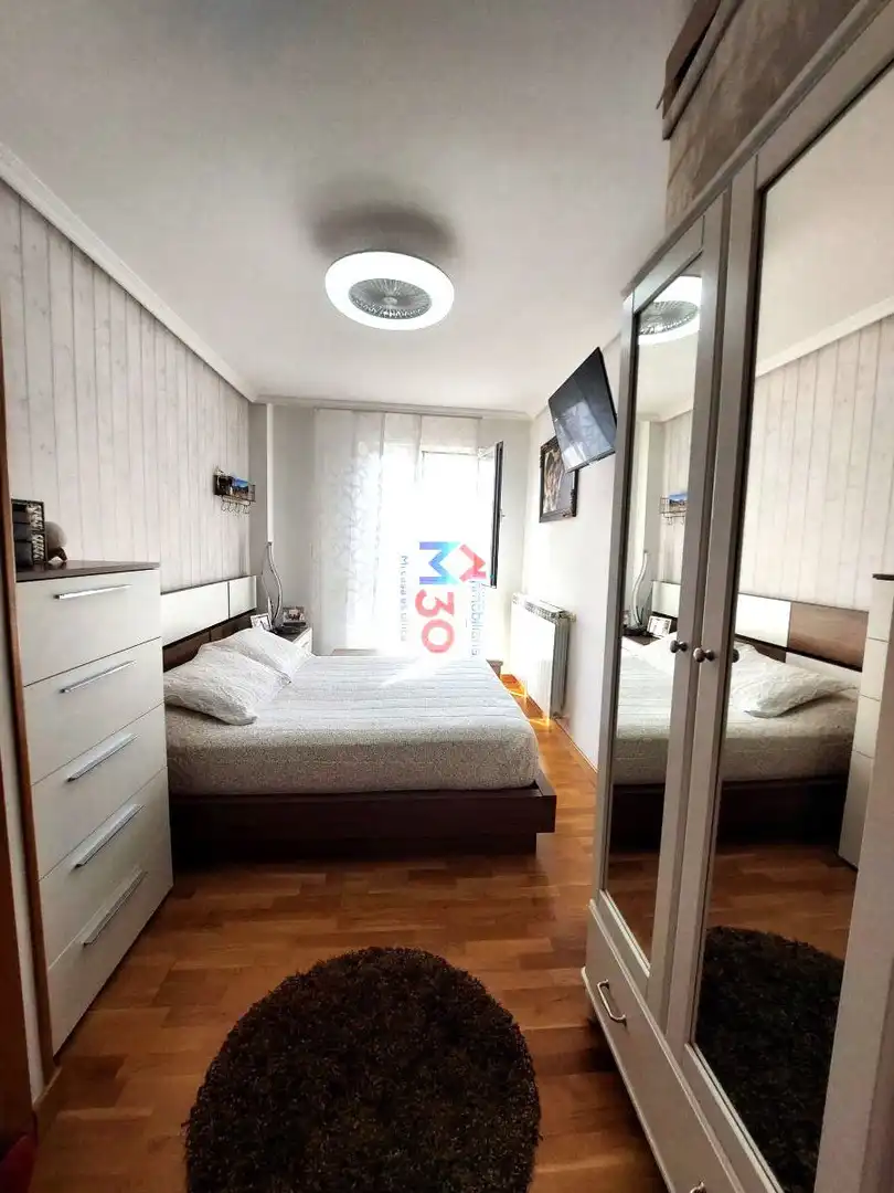 Bedroom of Apartments for sale in Miranda de Ebro  with Heating, Parquet flooring and Storage room
