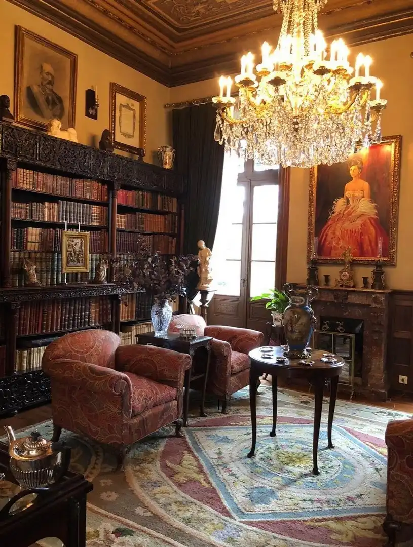 Sala d'estar de Casa o xalet en venda en Gijón  amb Jardí privat, Terrassa i Moblat