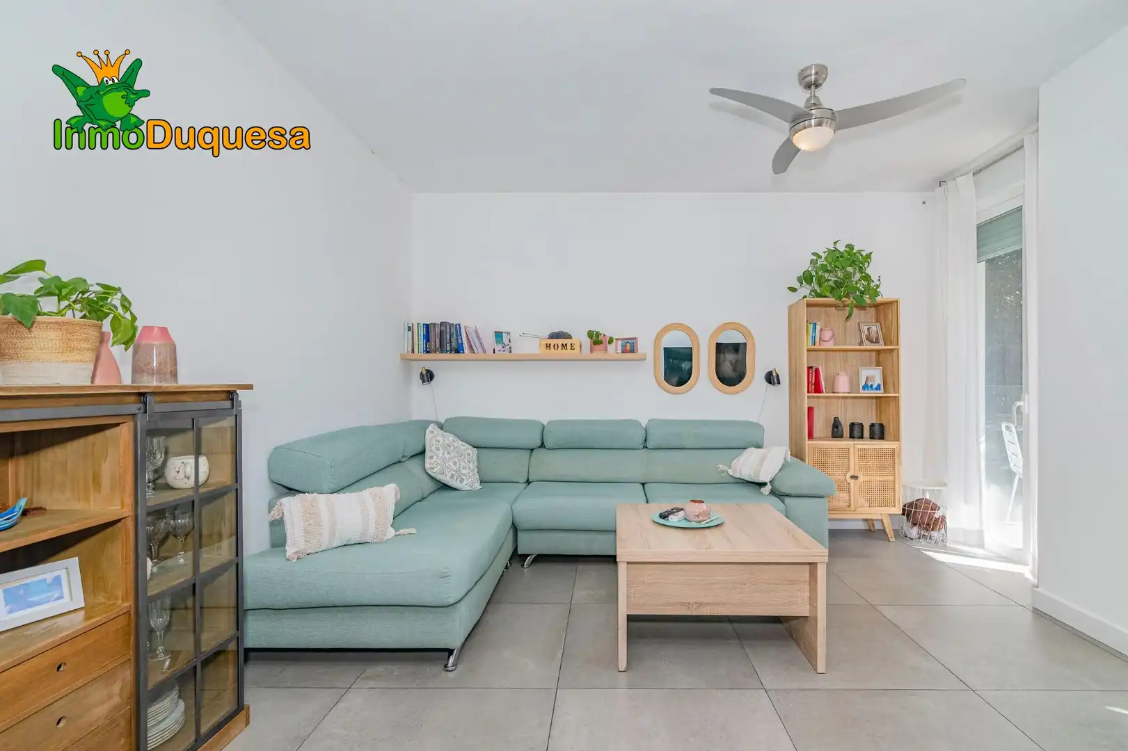 Sala d'estar de Pis en venda en Poniente