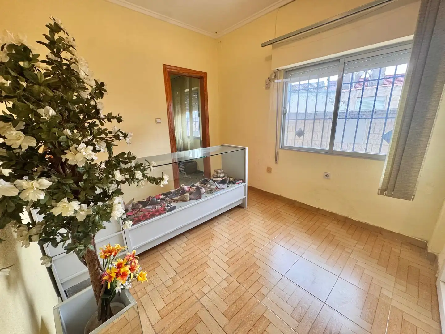 Dormitori de Casa o xalet en venda en Orihuela amb Aire condicionat, Calefacció i Jardí privat