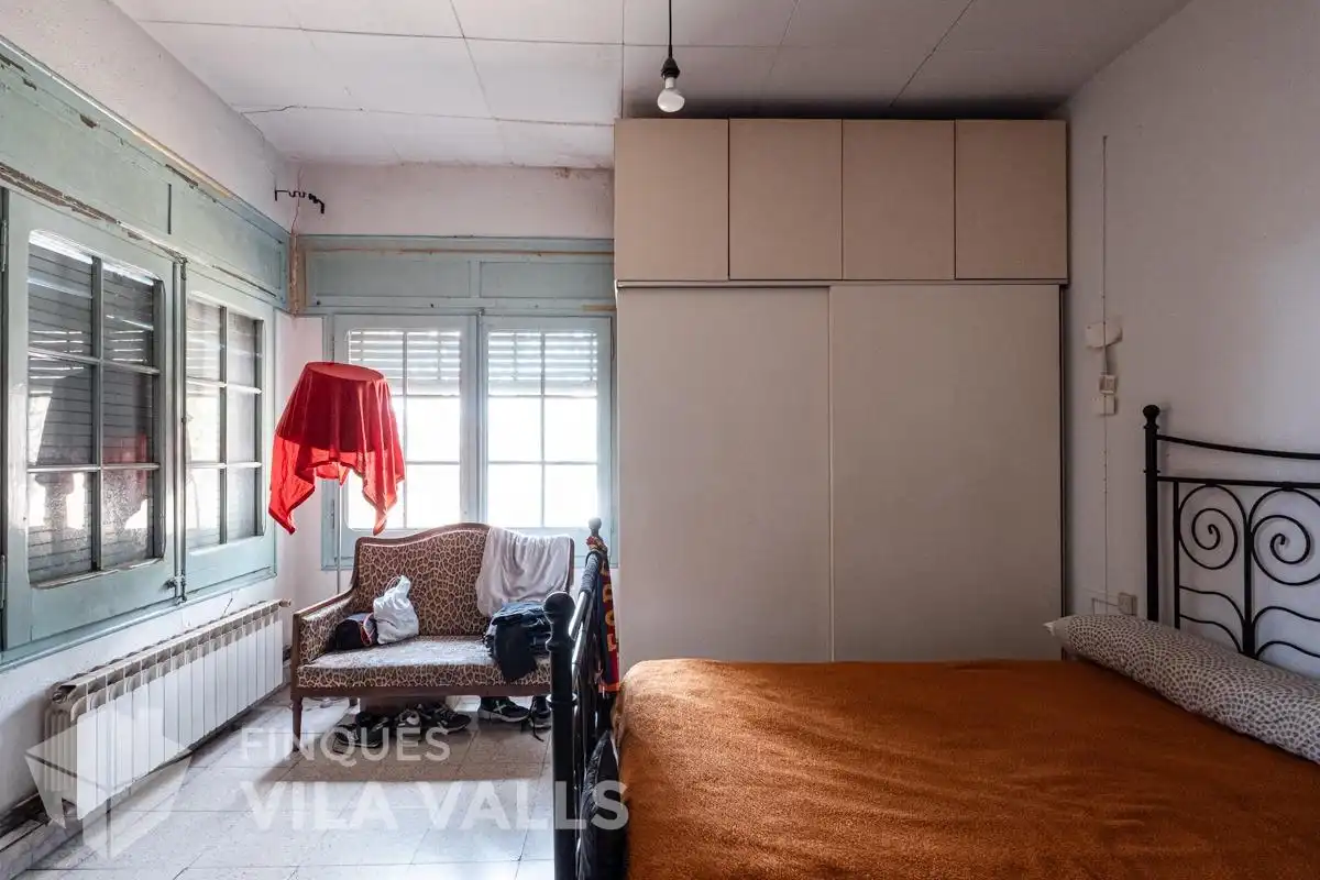 Dormitori de Casa o xalet en venda en Palau-solità i Plegamans amb Jardí privat