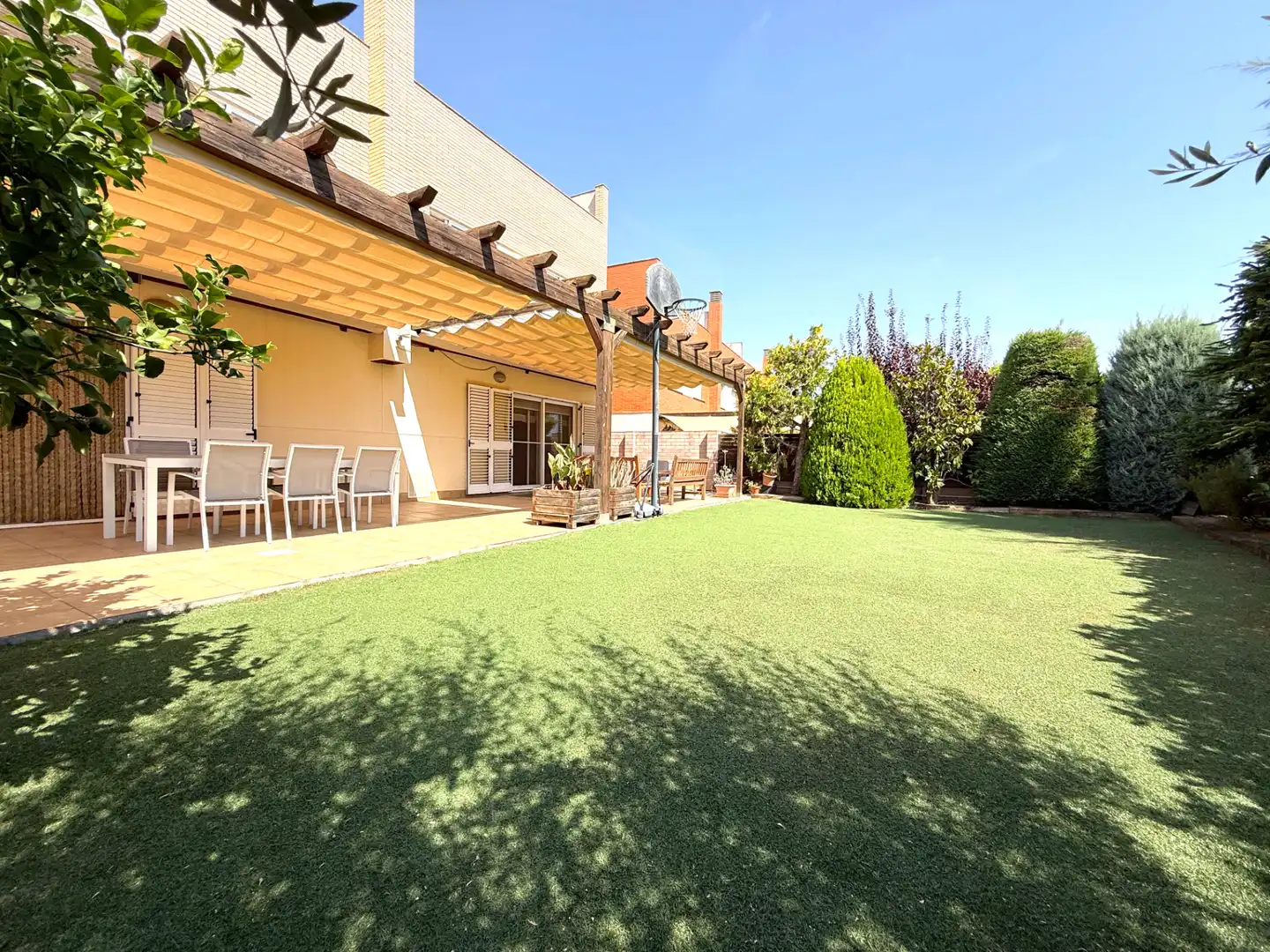 Casa a schiera con terrazza in vendita a Carrer de Vinebre, imagen 5
