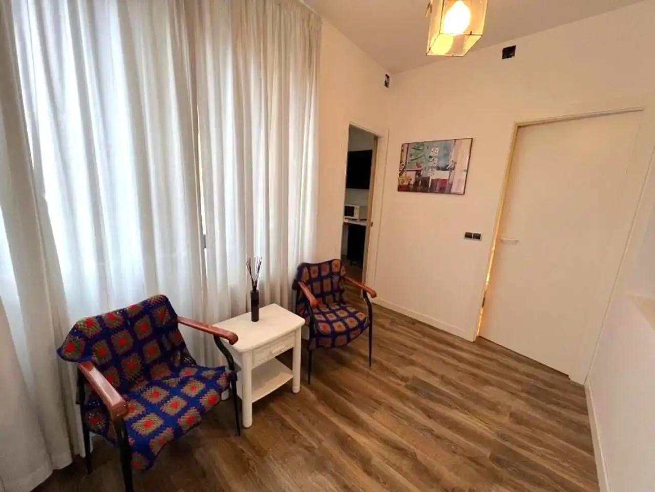 Sala d'estar de Casa o xalet en venda en La Robla  amb Calefacció, Terrassa i Traster