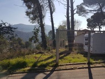 Terreno residenziale in vendita a Carrer Coll Cardús 44