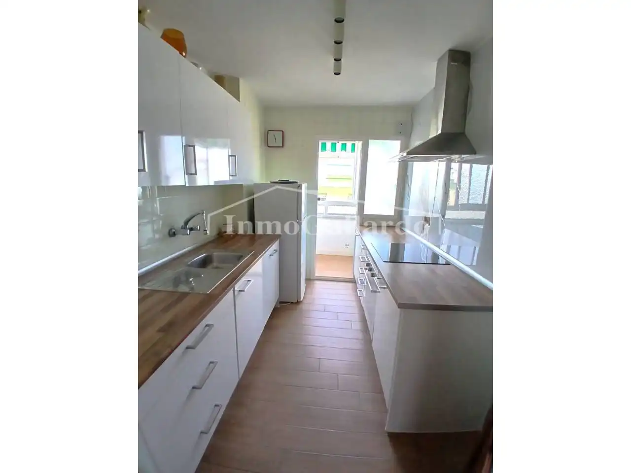 Cocina de Piso de alquiler en Málaga con Aire acondicionado, Terraza y Amueblado