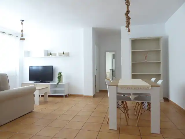 Wohnzimmer von Wohnungen zur Miete in Vélez-Málaga mit Terrasse, Abstellraum und Möbliert