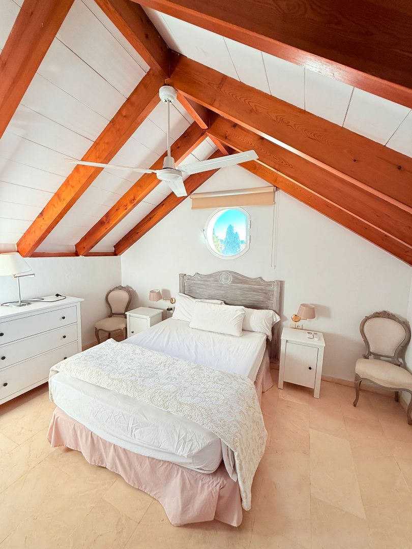 Bedroom of Houses for rent in Málaga Capital  with Air Conditioner, Furnished and Oven