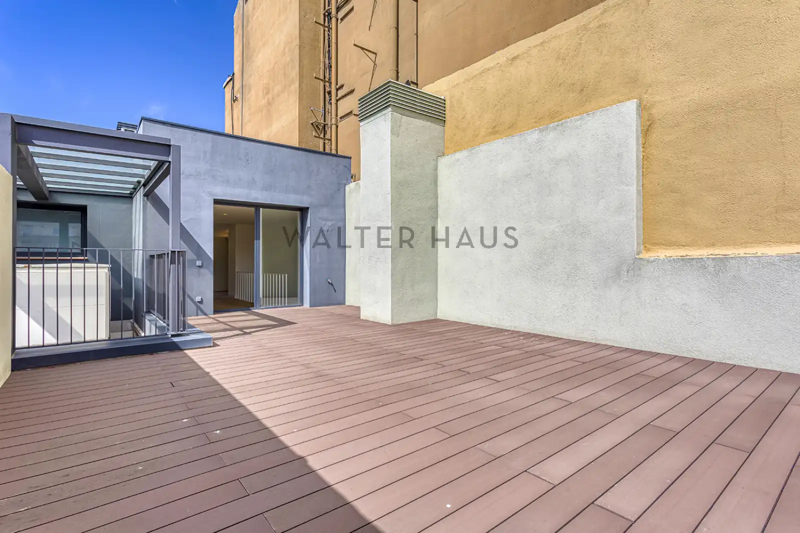 Penthouse with terrace for sale in Carrer de Pau Claris, imagen 27