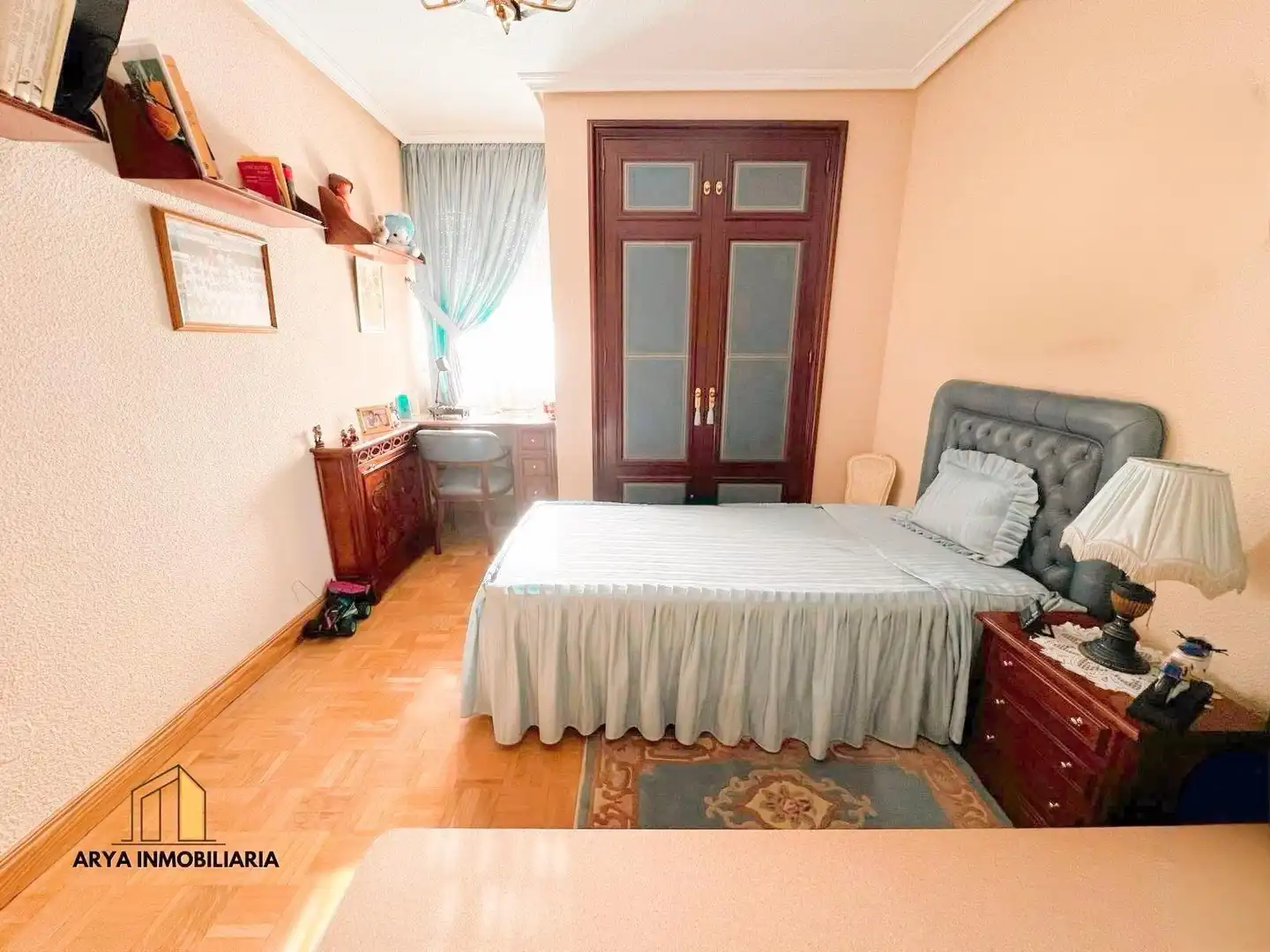Dormitori de Casa o xalet en venda en Torrejón de Ardoz amb Aire condicionat, Calefacció i Jardí privat