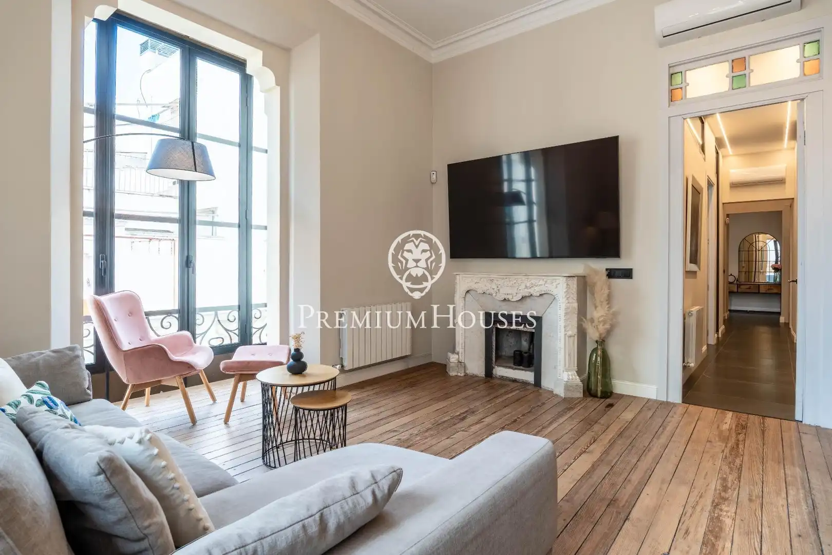 Living room of Flat for sale in Vilanova i la Geltrú  with Air Conditioner, Heating and Terrace