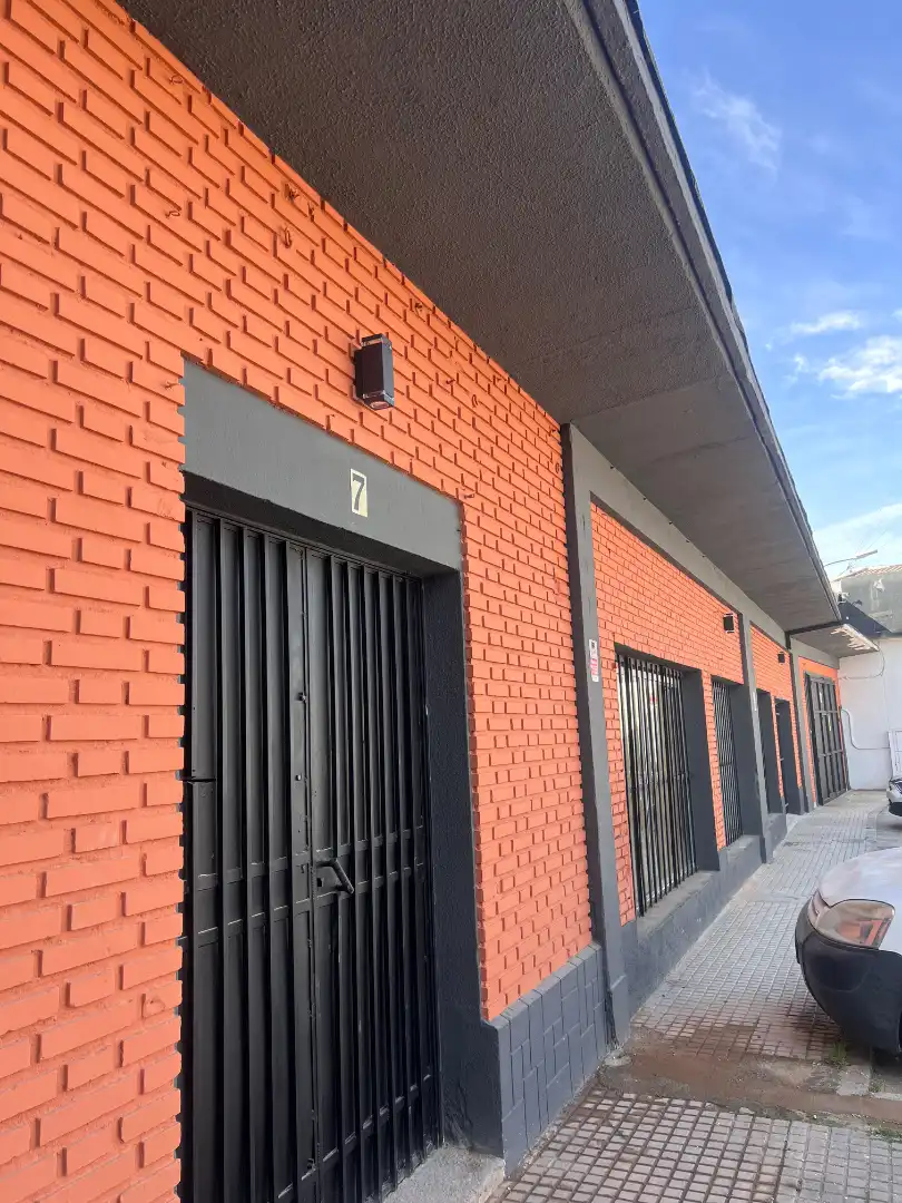 Außenansicht von Geschaftsraum zur Miete in Torrejón de Ardoz mit Terrasse