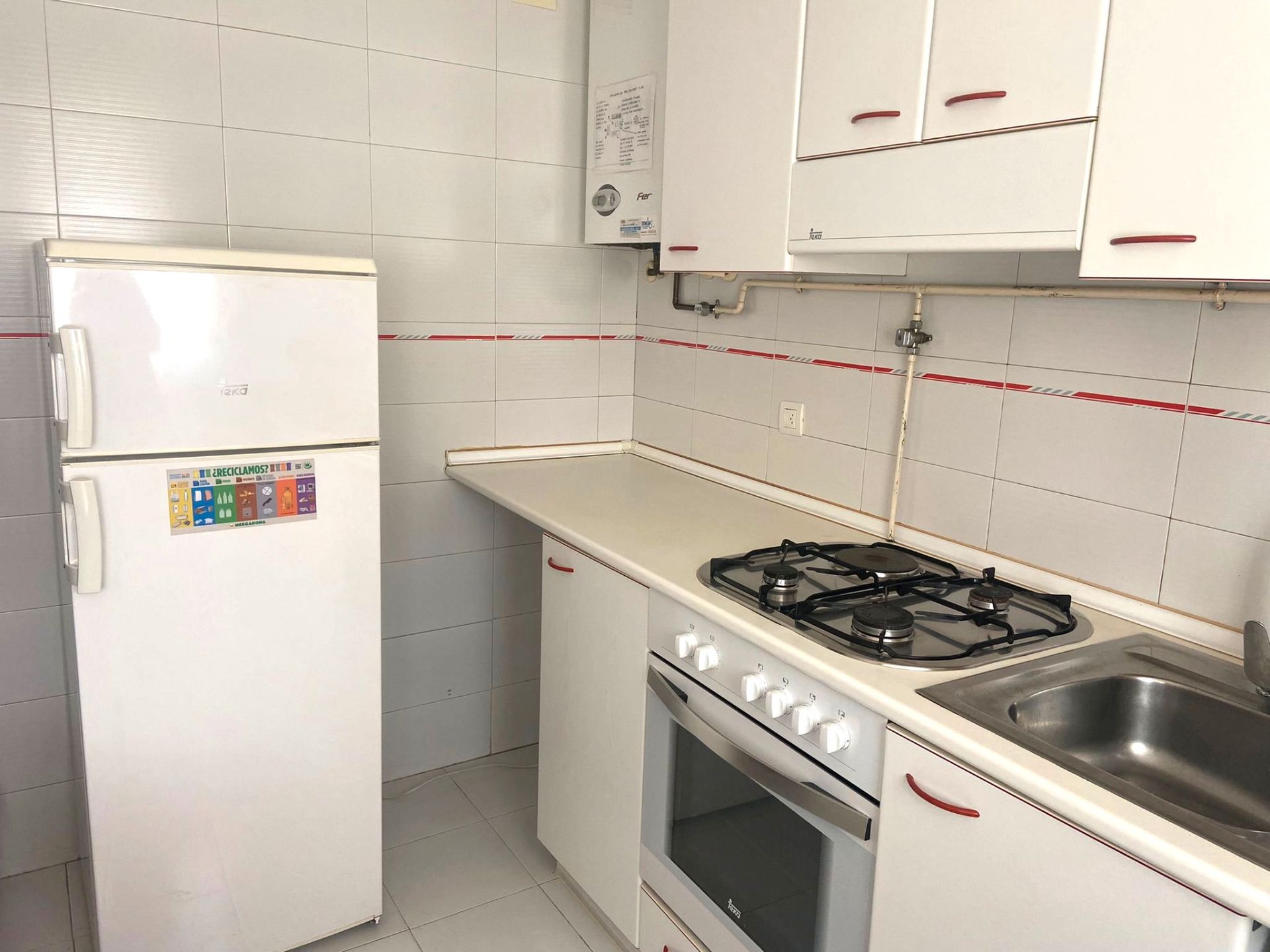 Kitchen of Flat for rent in  Zaragoza Capital  with Heating, Parquet flooring and Furnished
