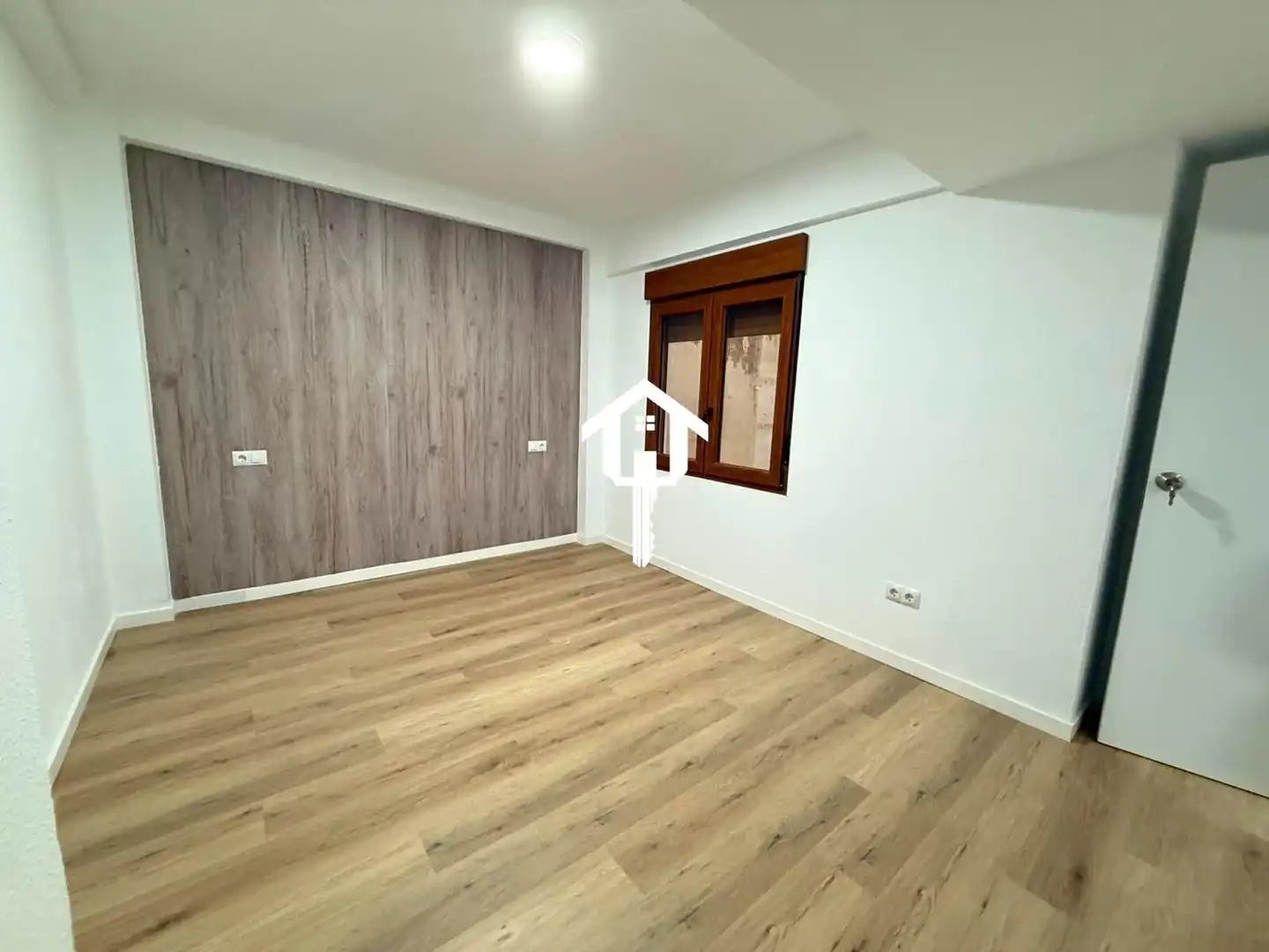 Flat with terrace for sale in Calle TAQUIGRAFO MARTI, imagen 47