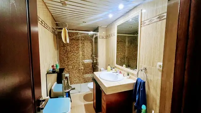 Bathroom of Flat for sale in Córdoba  with Air Conditioner, Heating and Terrace