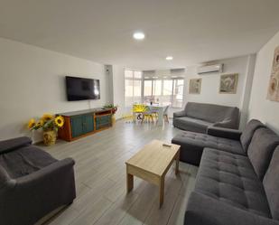 Living room of Apartment to rent in Torrevieja  with Air Conditioner