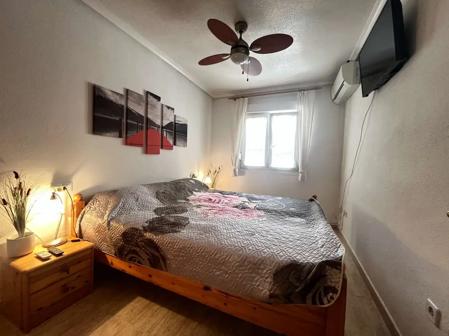Habitación de Apartamento en venta en Orihuela con Aire acondicionado, Terraza y Piscina