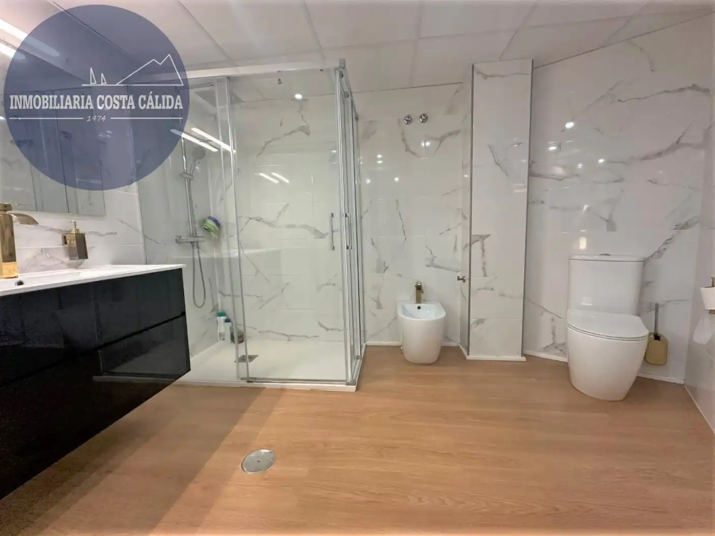 Baño de Casa adosada en venta en Águilas con Aire acondicionado, Calefacción y Jardín privado