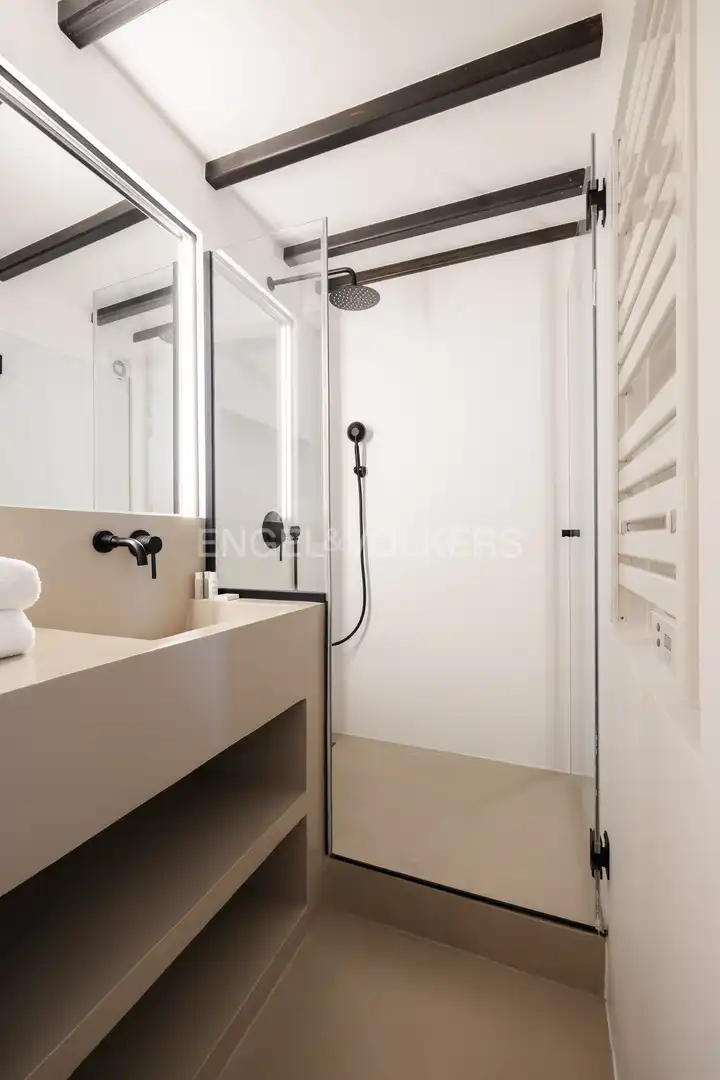 Baño de Ático de alquiler en Madrid con Aire acondicionado, Calefacción y Terraza