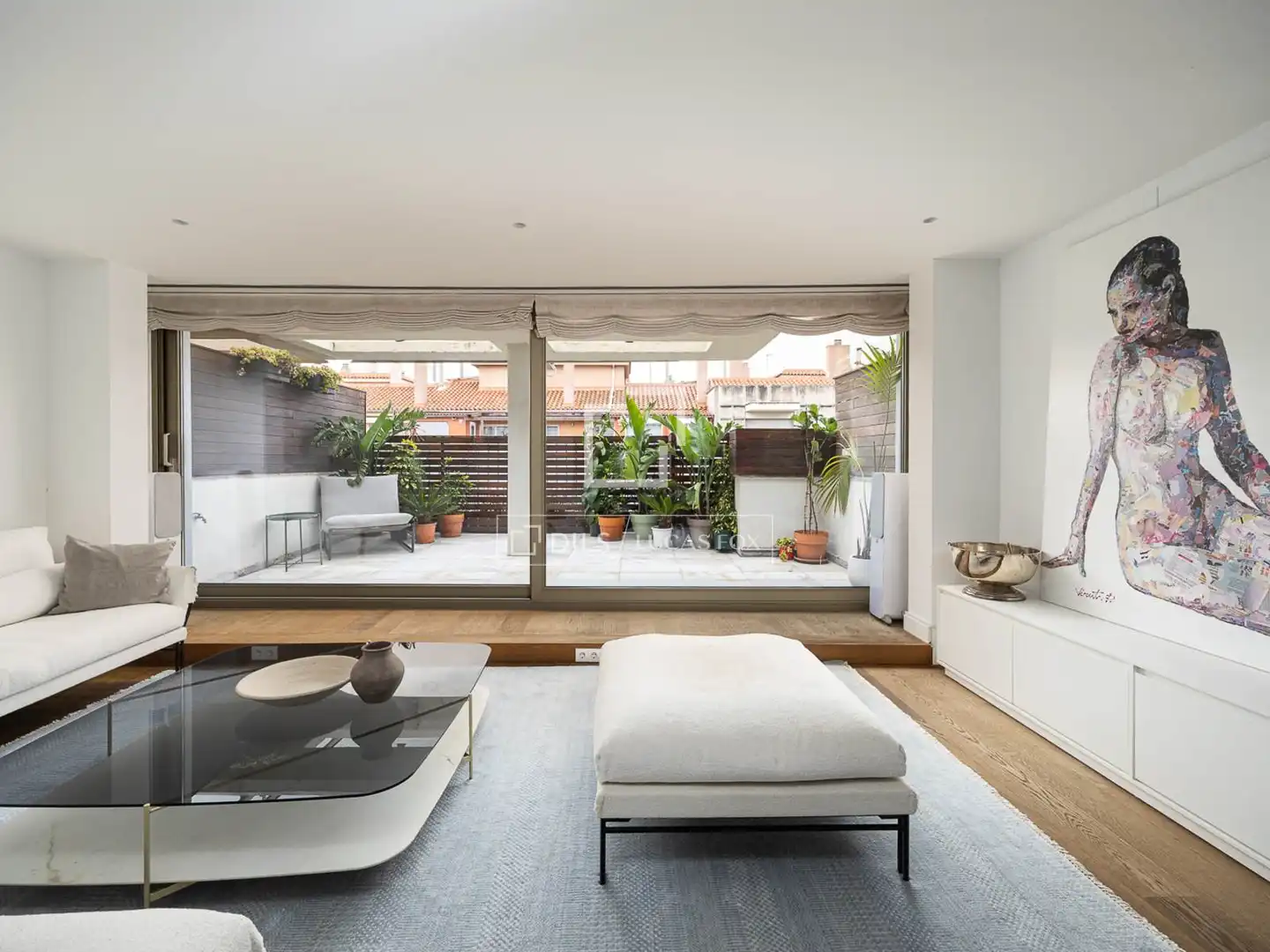 Wohnzimmer von Dachboden zum Verkauf in Barcelona mit Klimaanlage, Terrasse und Balkon