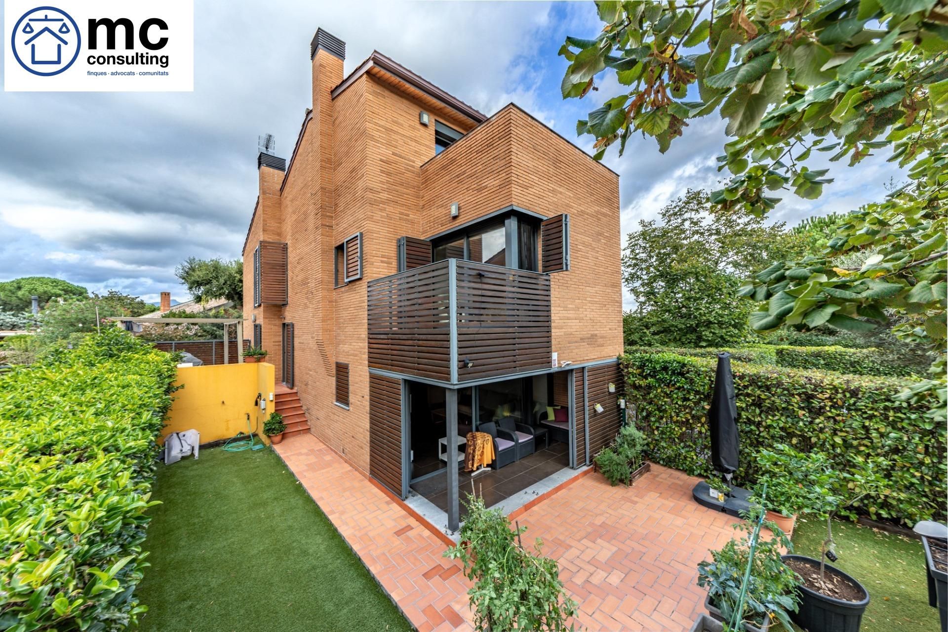 Jardín de Casa adosada en venta en L'Ametlla del Vallès con Aire acondicionado, Calefacción y Jardín privado