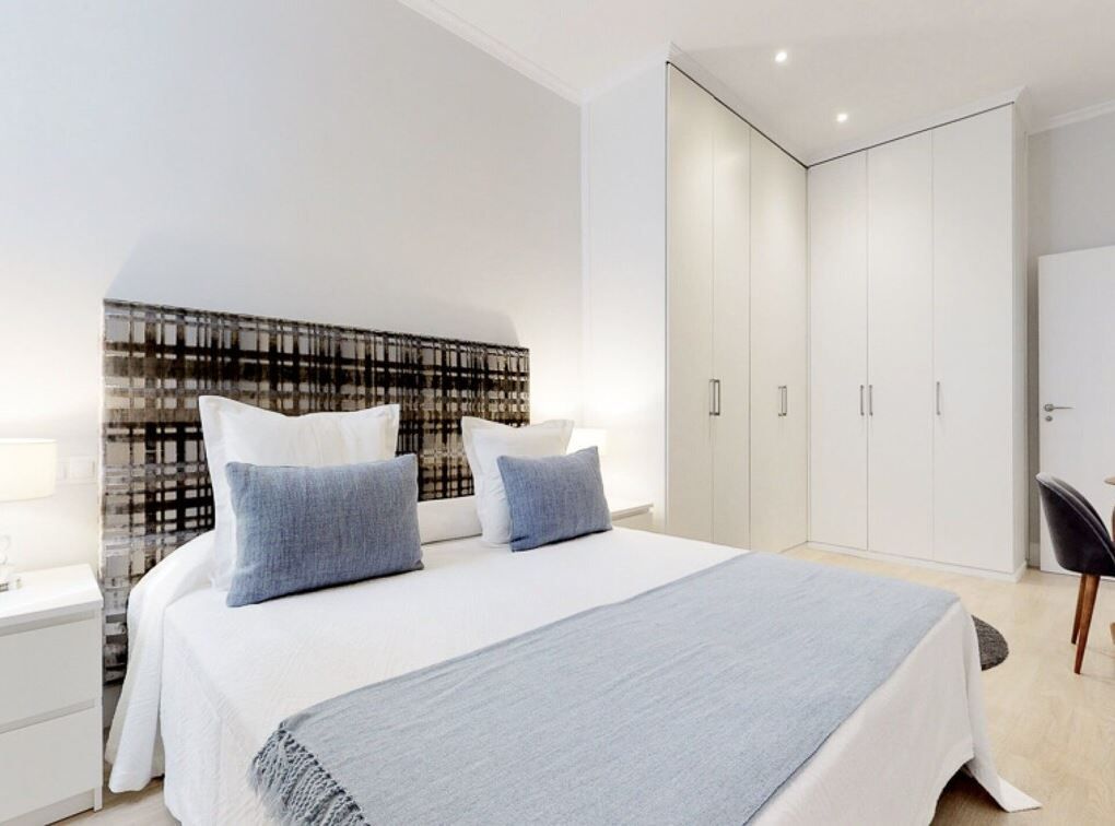 Dormitori de Pis de lloguer en Terrassa amb Aire condicionat, Moblat i TV