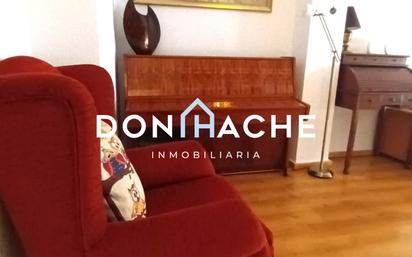 Living room of Flat for sale in Mérida  with Parquet flooring