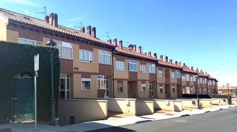 Chalet adosado en venta en Espirdo, Segovia