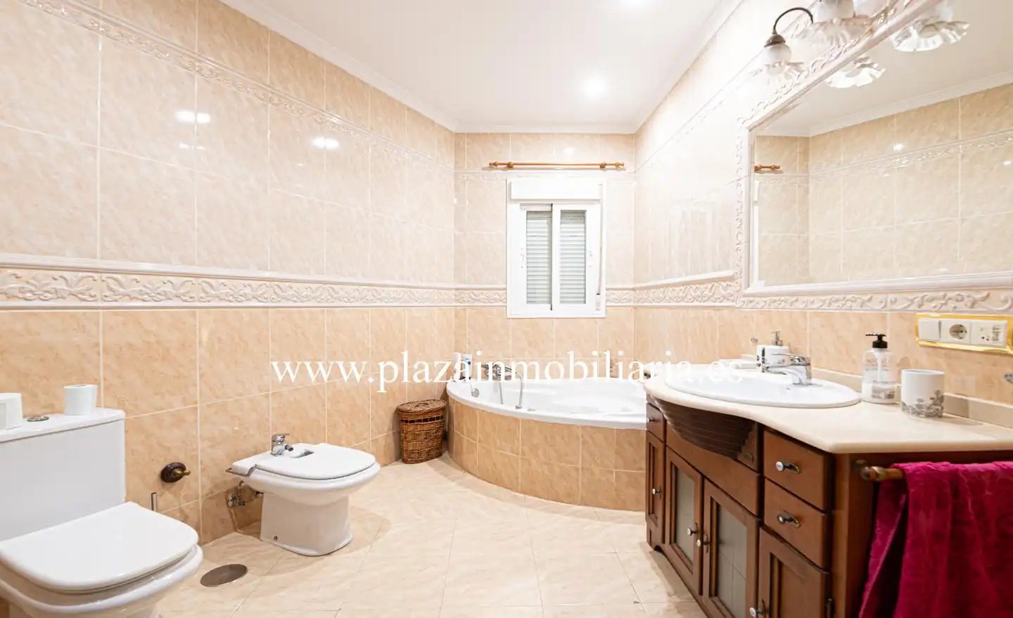 Baño de Casa o chalet en venta en Lucena con Aire acondicionado, Piscina y Balcón