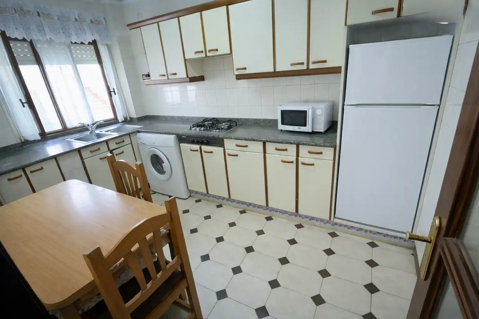 Flat with garden for sale in Barrio Mioño, imagen 7
