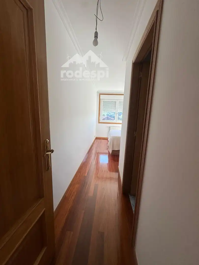 Piso en venta en Ponteareas con Calefacción, Terraza y Trastero