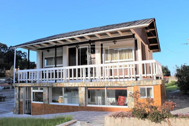 Casa-chalet en Venta en O Hío