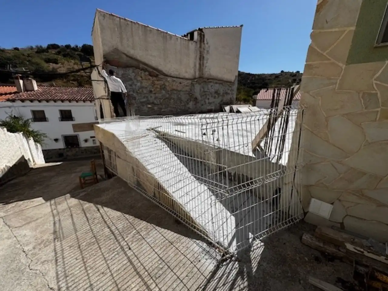 Vista exterior de Finca rústica en venda en Benizalón amb Aire condicionat i Terrassa