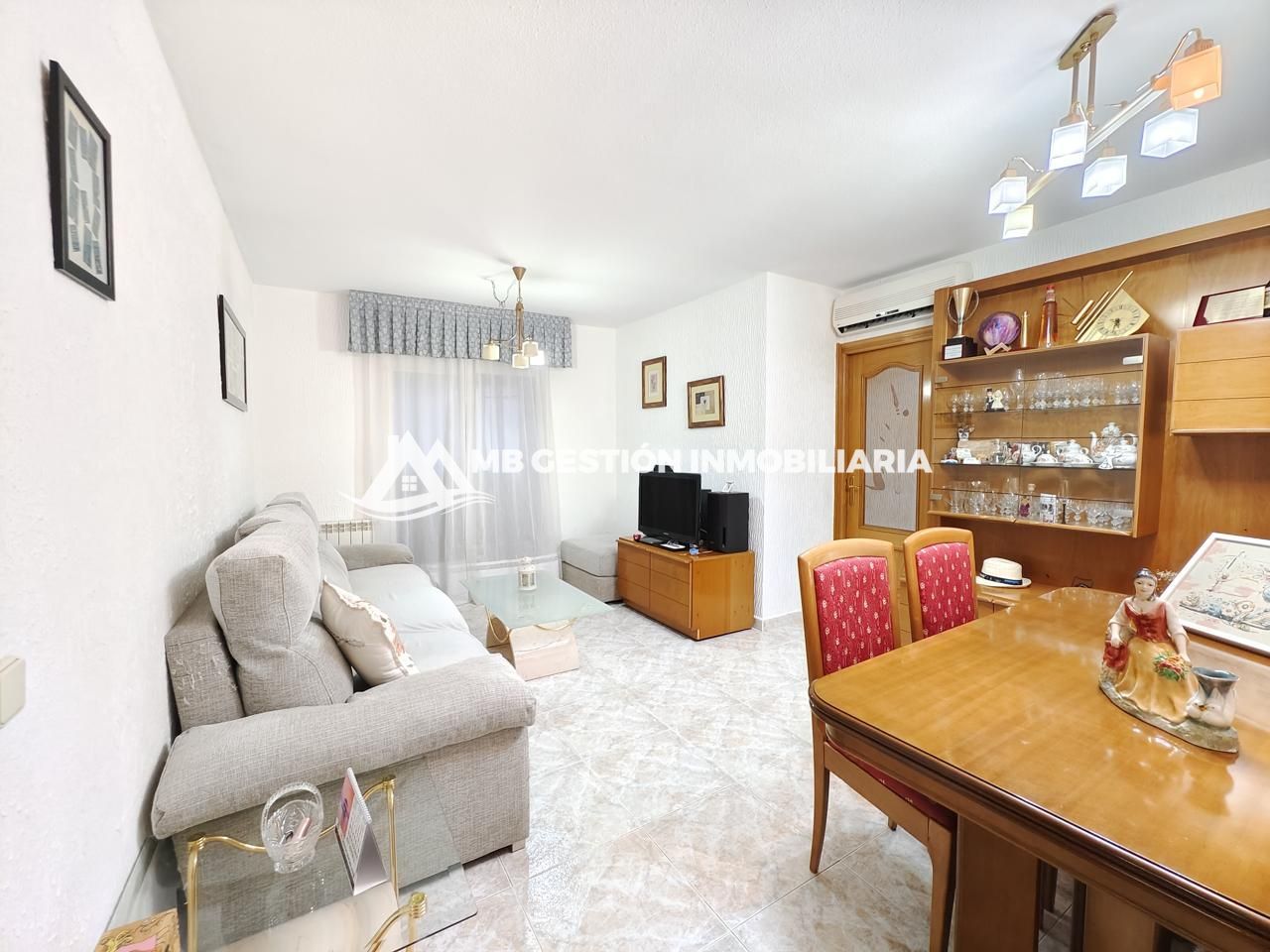 Living room of Flat for sale in Fuenlabrada  with Air Conditioner, Heating and Furnished