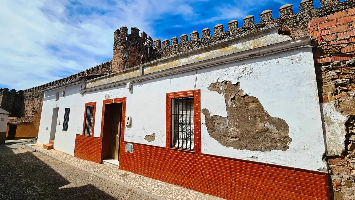 Vista exterior de Casa o xalet en venda en Cumbres Mayores amb Terrassa i Traster