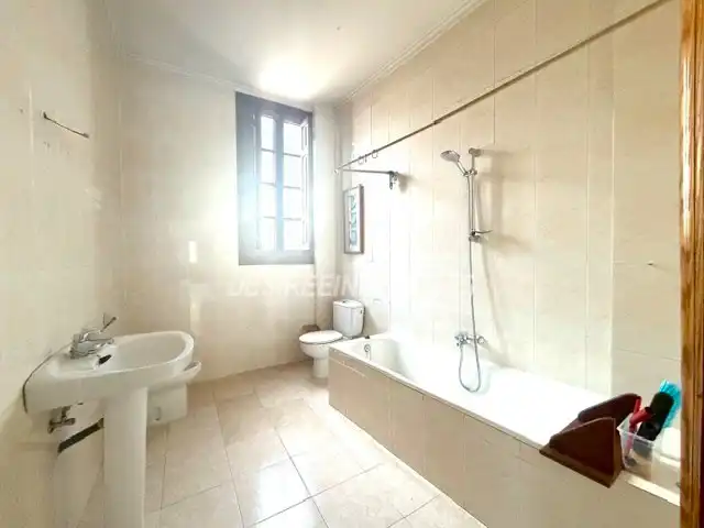 Baño de Casa o chalet en venta en Rocafort con Calefacción, Jardín privado y Terraza