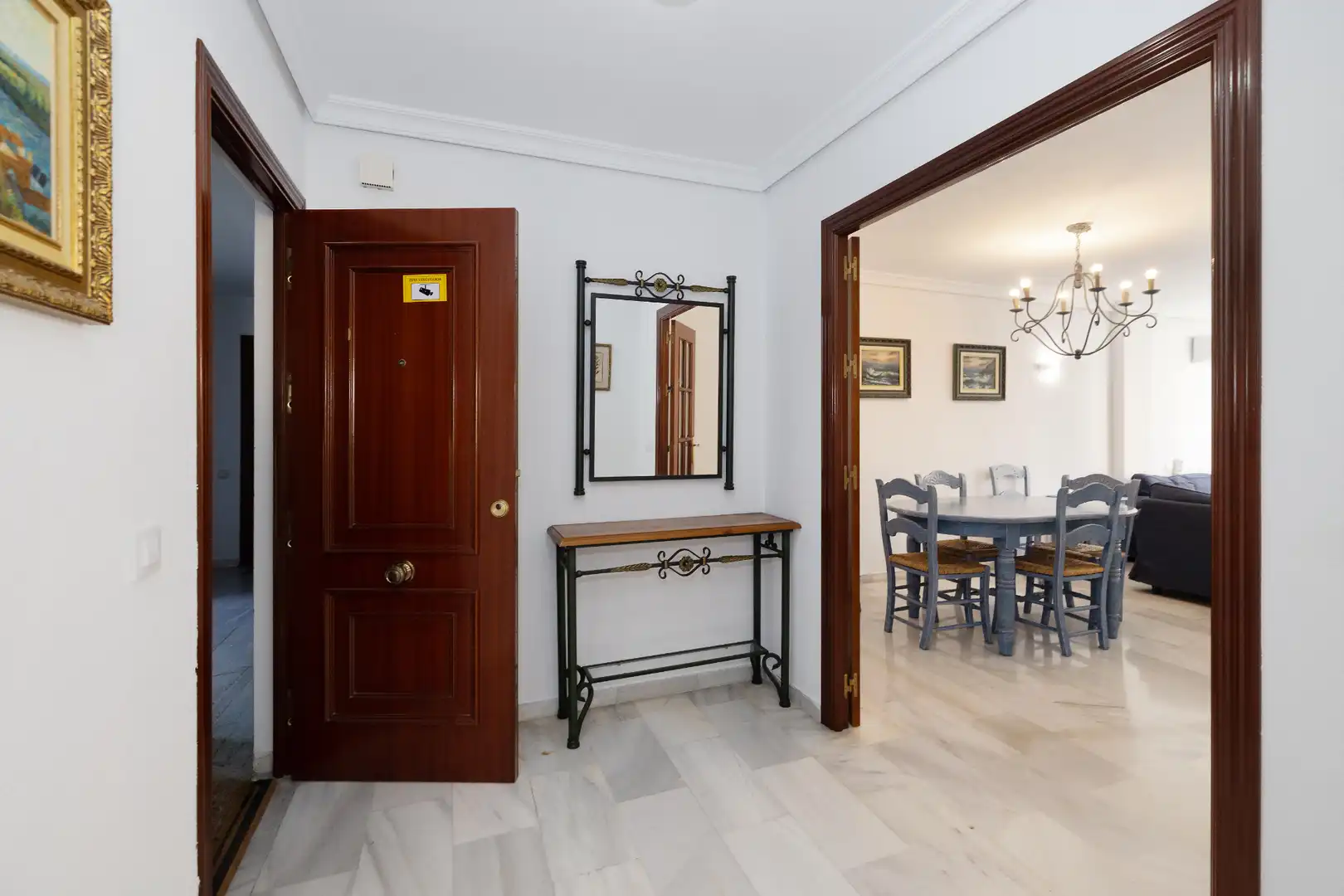 Wohnung zum Verkauf in Marbella mit Klimaanlage und Gemeinschaftspool