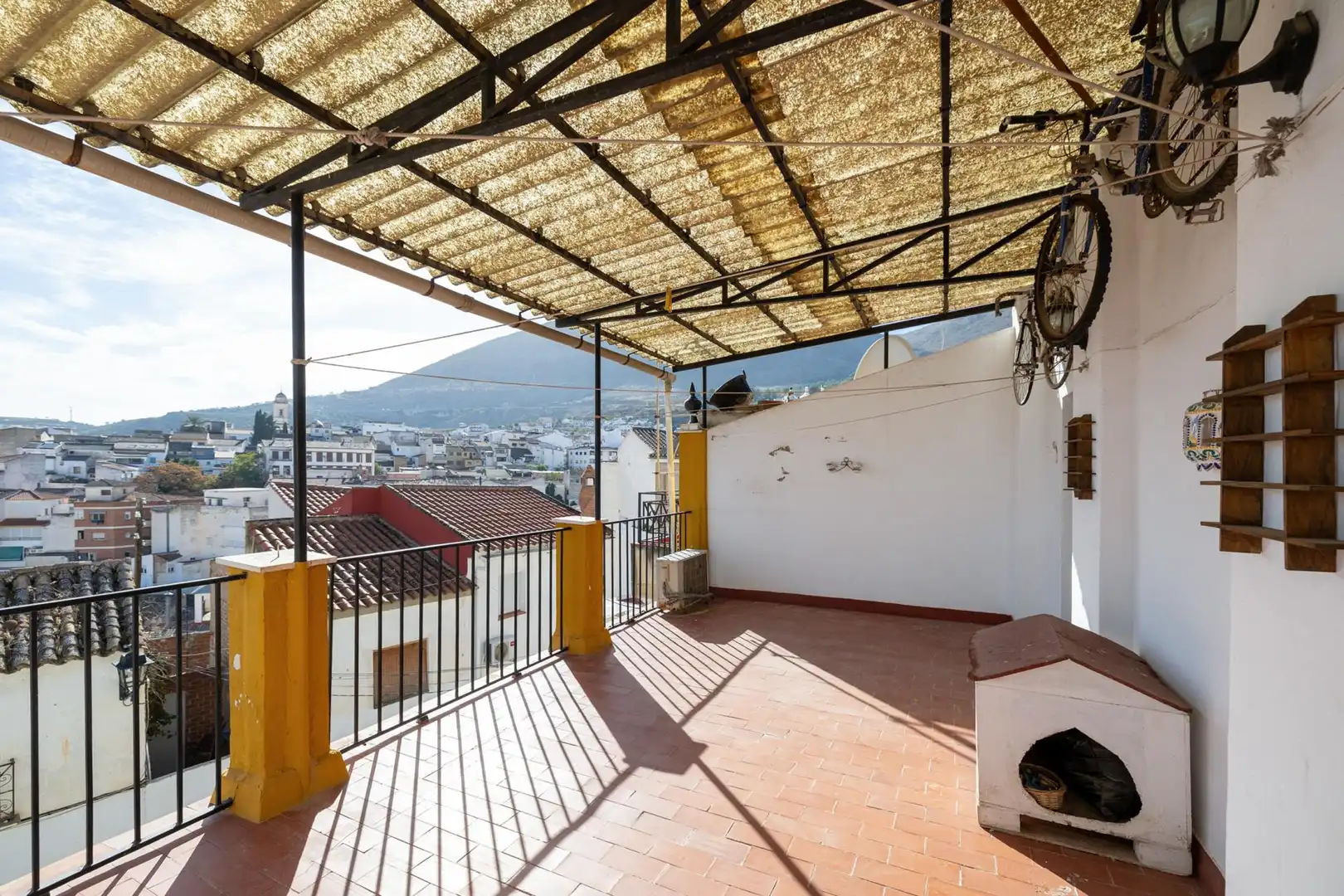 Terrassa de Casa adosada en venda en Loja