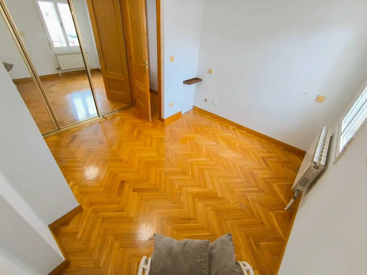 Dormitori de Àtic en venda en Palencia amb Calefacció, Parquet i Terrassa