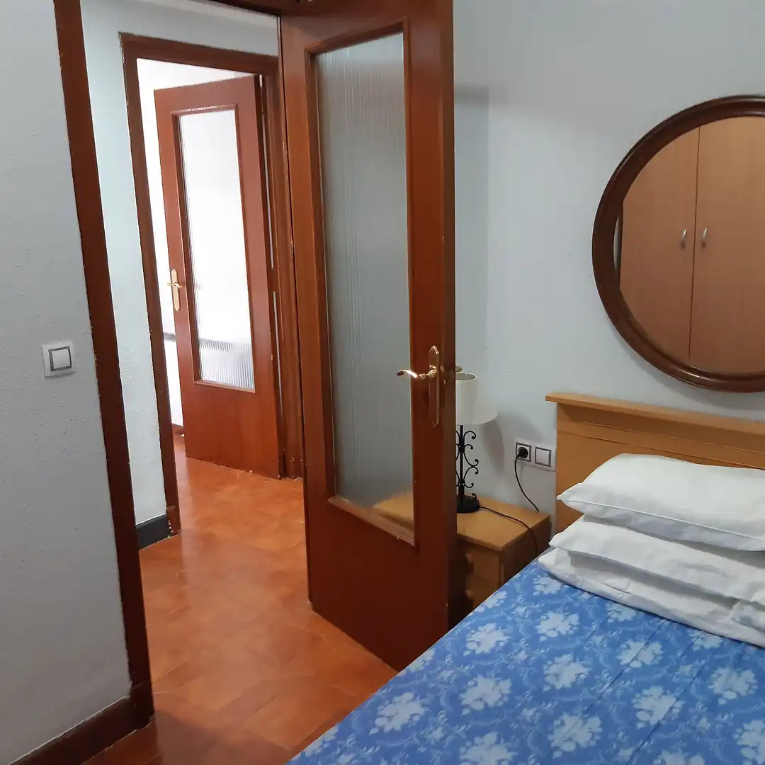 Habitación de Apartamento de alquiler en Teruel con Calefacción, Amueblado y Horno