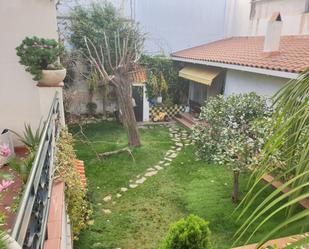 Jardí de Casa o xalet en venda en Badalona amb Aire condicionat i Terrassa