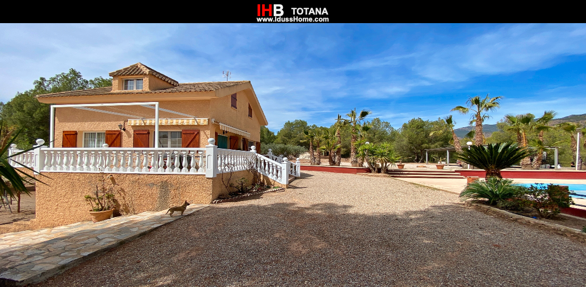Vista exterior de Casa o chalet en venta en Totana con Jardín privado, Terraza y Piscina