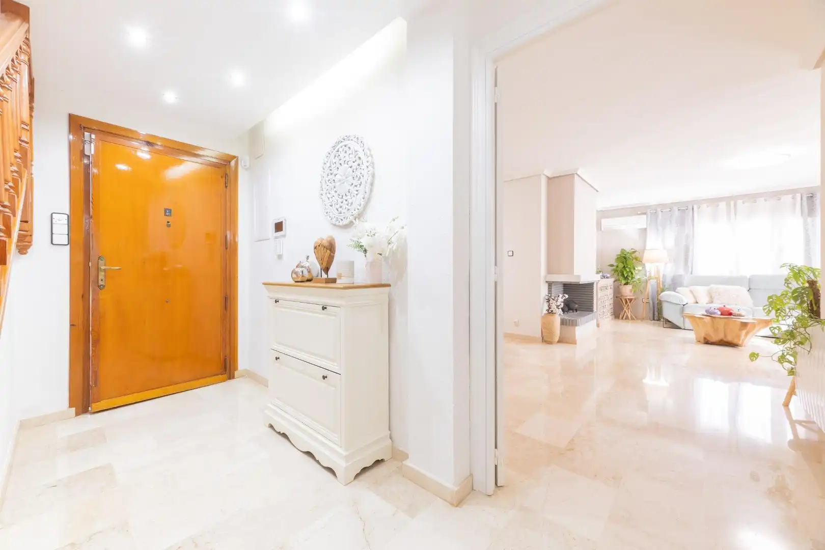 Casa o xalet en venda en Requena amb Jardí privat, Terrassa i Piscina