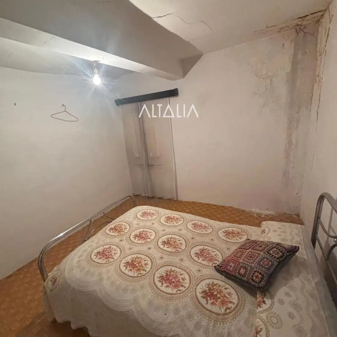 Dormitori de Casa o xalet en venda en Poyatos amb Calefacció, Terrassa i Traster
