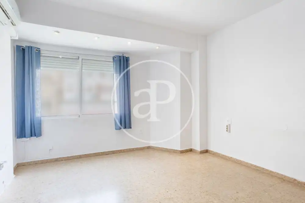 Dormitori de Pis en venda en Valencia amb Aire condicionat, Calefacció i Terrassa