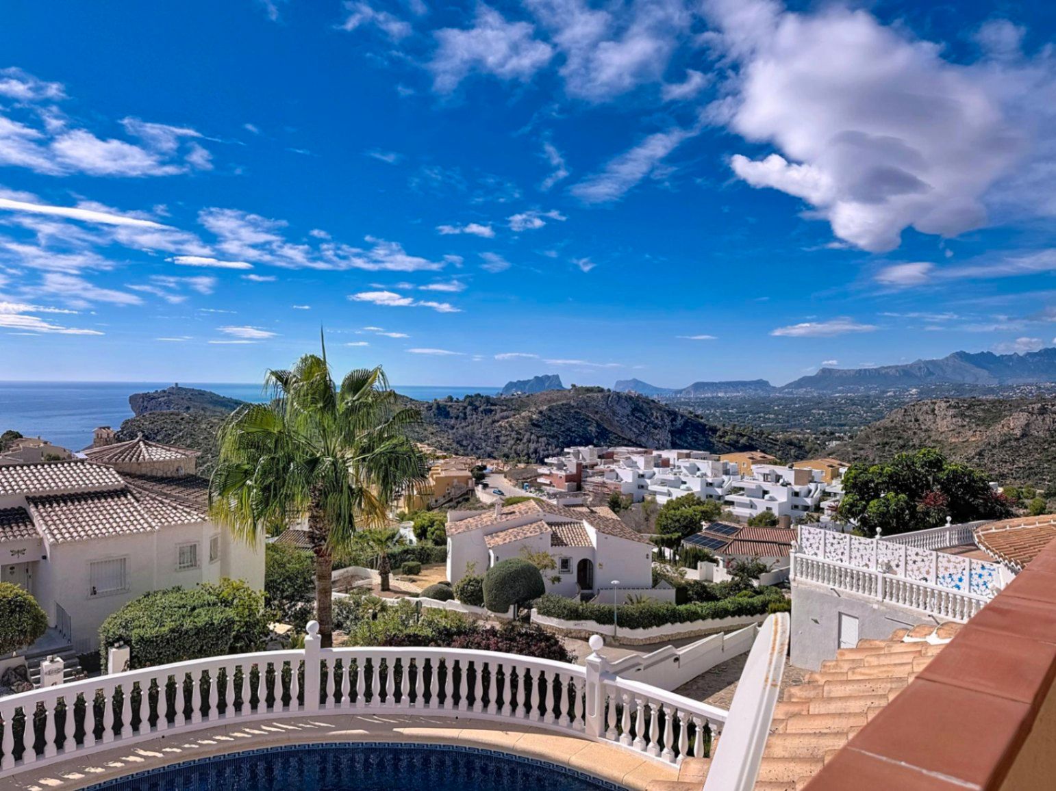 Exterior view of House or chalet for sale in Benitachell / El Poble Nou de Benitatxell  with Air Conditioner, Heating and Private garden