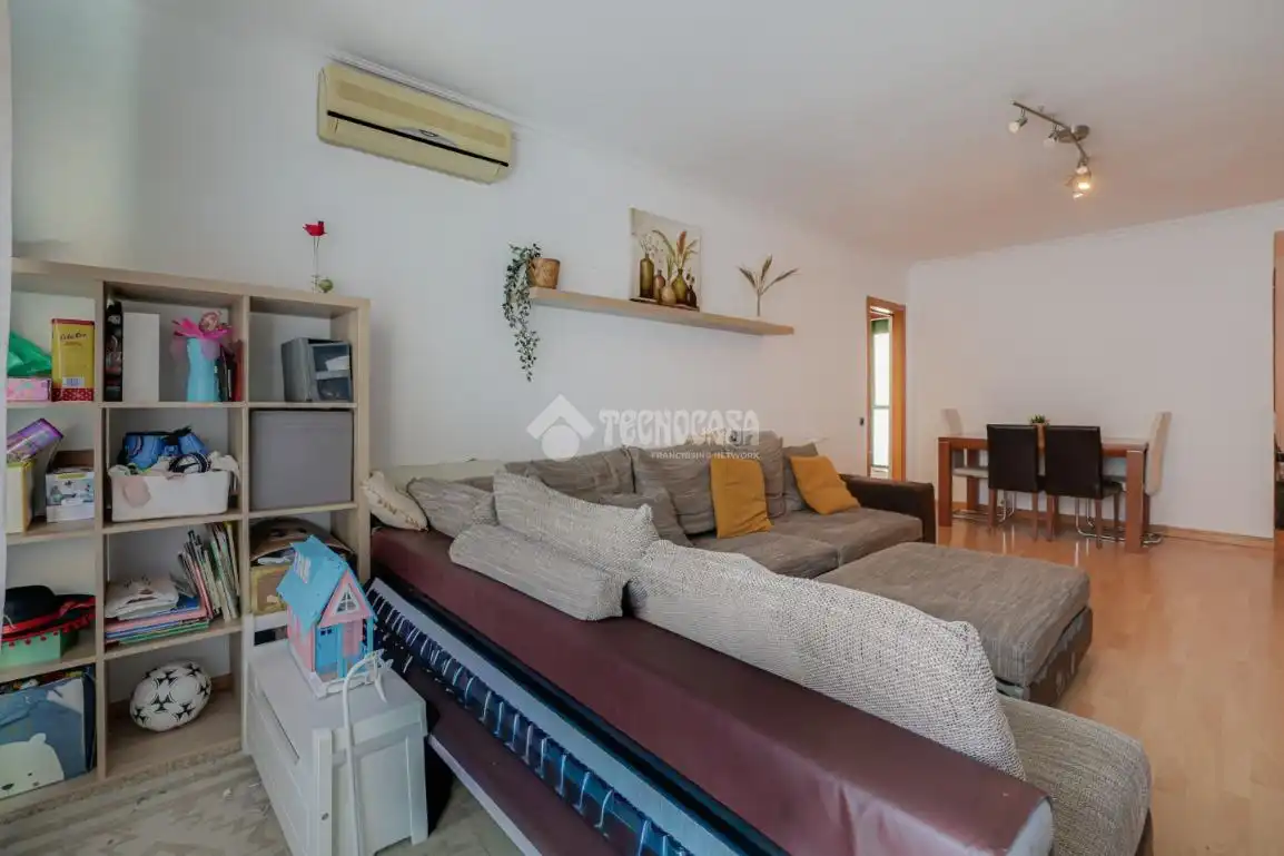Living room of Flat for sale in Badalona  with Air Conditioner, Heating and Parquet flooring