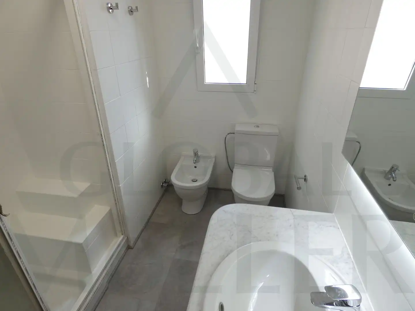 Flat for rent in Calle Ángel Bruna, 20, Ensanche