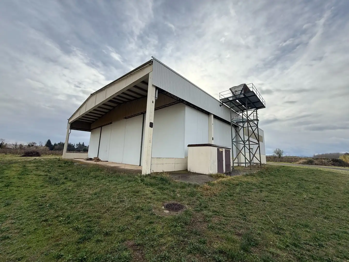 Exterior view of Industrial buildings for sale in Alfaro