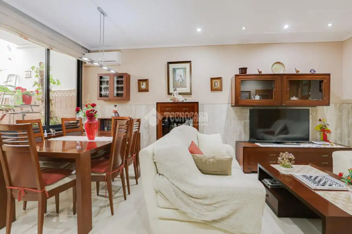 Living room of Flat for sale in Terrassa  with Air Conditioner, Heating and Terrace