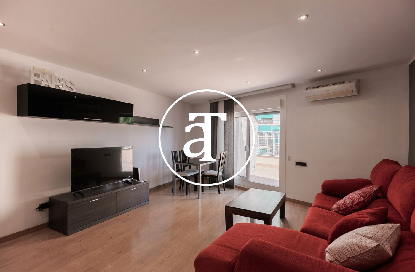 Living room of Attic to rent in Cornellà de Llobregat  with Air Conditioner, Heating and Terrace